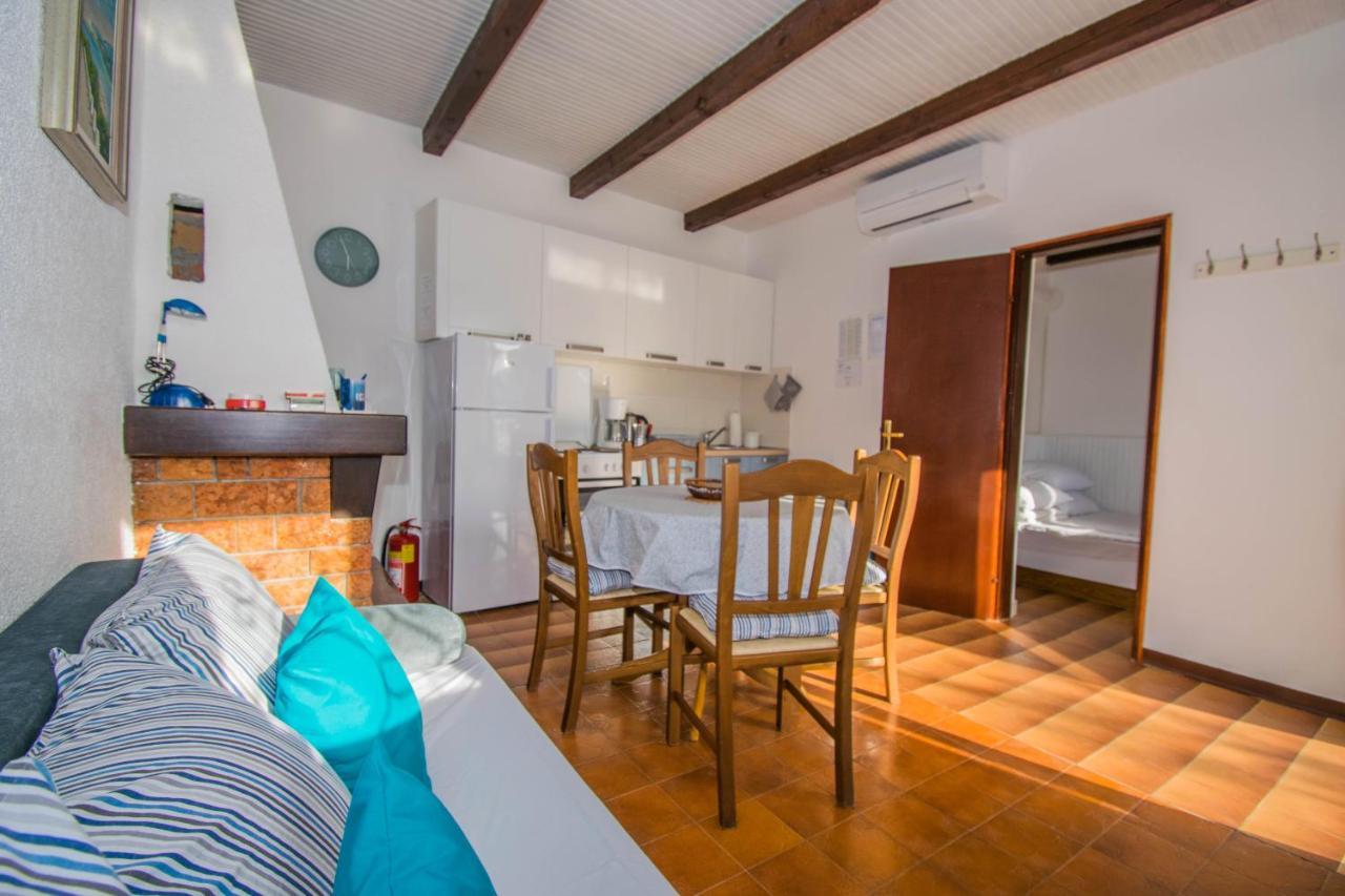 Holiday House Punta Blue & Orange 5M From The Sea, Island Cres Punta Križa Extérieur photo
